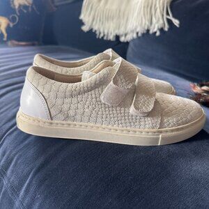 Won Hundred Velcro Shoes (Made in Denmark)